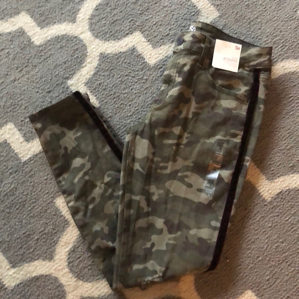 So low rise jegging